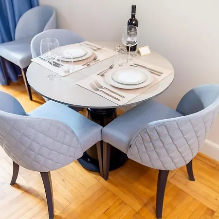 33solonossuites * Αθήνα