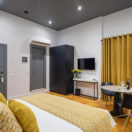 33solonossuites * Aten