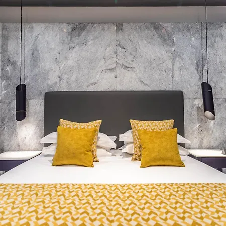 33solonossuites Atenas
